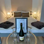 Casa de hóspedes Sarokház 3*