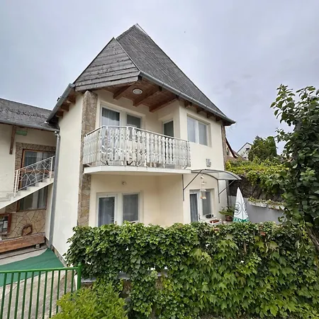 Sarokház Casa de hóspedes