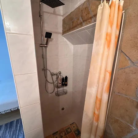 Sarokhaz Guest house 3*