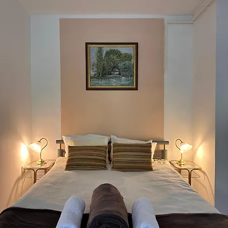 Sarokhaz Guest house