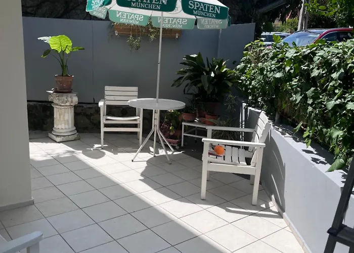 Sarokhaz 3* קסזטלי